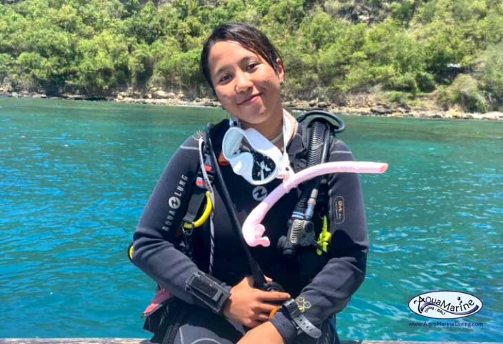 2022-PADI-Divemaster-Internship-Dhona
