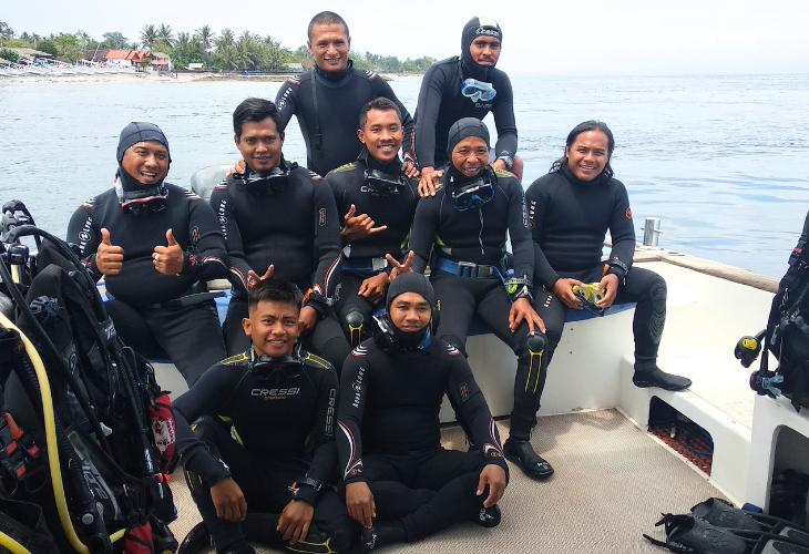 Private-Dive-Guide-with-AMD-B